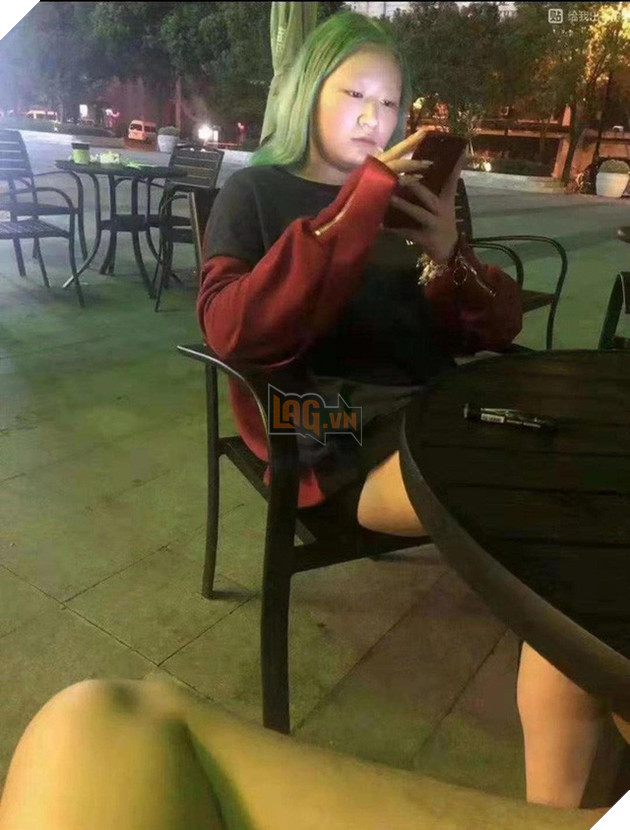 Lại câu chuyện quen hot girl, lúc đi hết mình lúc gặp hết hồn 2