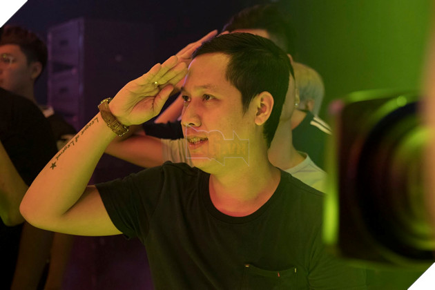 Hé lộ loạt ảnh siêu bựa của Thầy giáo Ba khi đối đầu Cụ Tổ Warzone  6