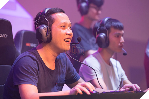 Hé lộ loạt ảnh siêu bựa của Thầy giáo Ba khi đối đầu Cụ Tổ Warzone  3