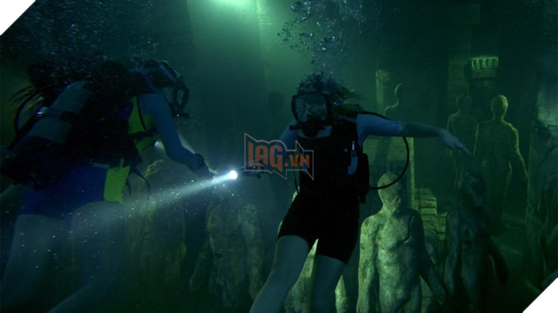 47 Meters Down: The Next Chapter - Cuộc thảm sát đẫm máu của hung thần dưới đại dương 2