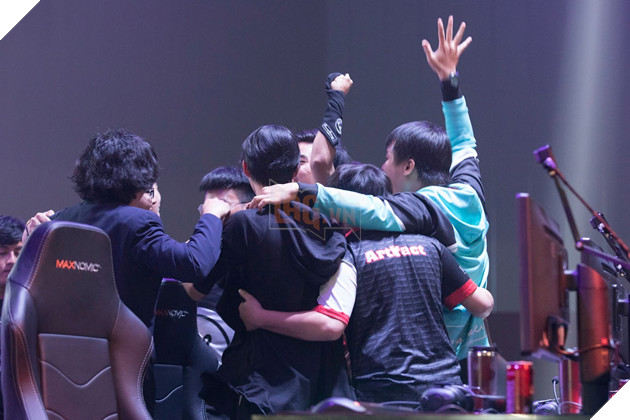 LMHT: Lộ diện đội tuyển đồng hành cùng Gam Esports tại Chung kết Thế giới 4