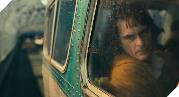 Joker 2019 : 21 bức ảnh hé lộ thế giới điên loạn từ một Arthur Fleck đến gã khủng bố nguy hiểm Joker