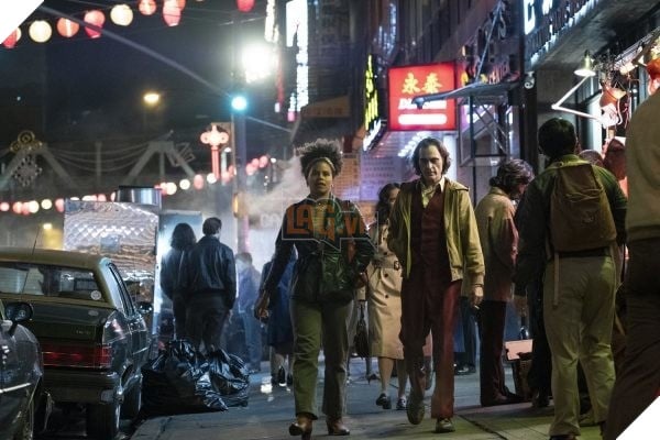 Joker 2019 : 21 bức ảnh hé lộ thế giới điên loạn từ một Arthur Fleck đến gã khủng bố nguy hiểm Joker 17