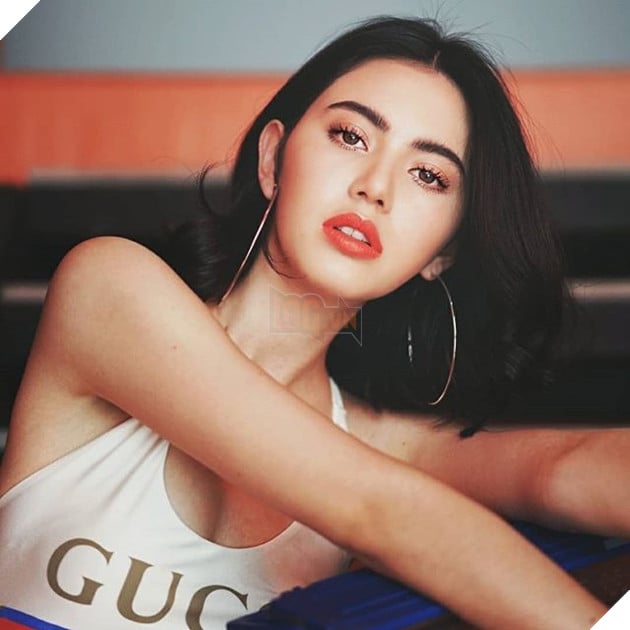 Ngắm nhìn vẻ đẹp siêu thực của những mỹ nhân kinh dị nổi tiếng nhất thế giới 5