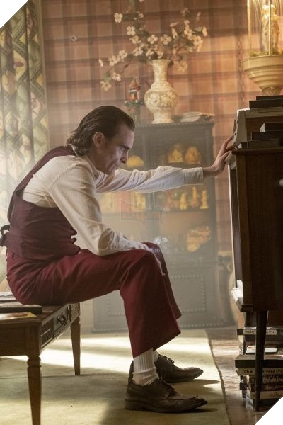 Joker 2019 : 21 bức ảnh hé lộ thế giới điên loạn từ một Arthur Fleck đến gã khủng bố nguy hiểm Joker 13