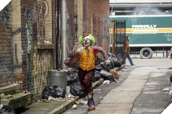 Joker 2019 : 21 bức ảnh hé lộ thế giới điên loạn từ một Arthur Fleck đến gã khủng bố nguy hiểm Joker 5