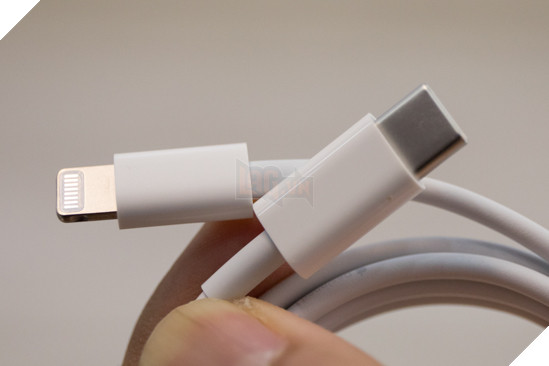 Cận cảnh iPhone 11 Pro Max đầu tiên tại Việt Nam với mức giá không tưởng 5