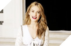 Nhìn lại những màn lột xác đầy ấn tượng của Lọ lem màn ảnh Lily James 9