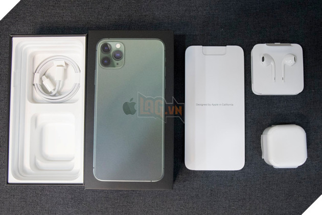 Trên tay nhanh siêu phẩm iPhone 11 Pro Max màu xanh Midnight đặc biệt có mặt đầu tiên tại Việt Nam 4