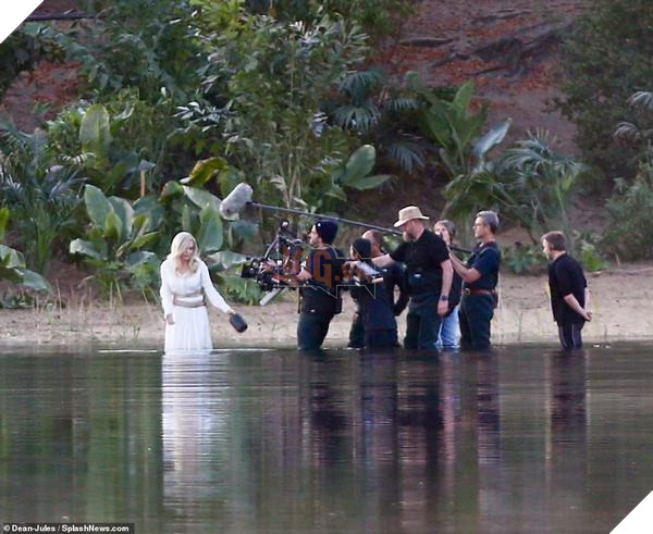 The Eternals: Những bức ảnh phim trường đầu tiên với Angelina Jolie 4