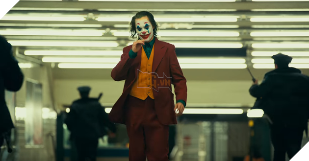 Joker là kẻ phản diện được yêu thích nhất trong các phim siêu anh hùng vì... 8