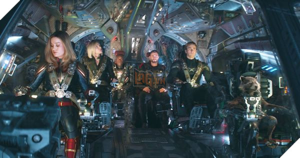 Top 12 điều thú vị trong bản digital của Avengers: Endgame, Tony từng cạo đầu của Rocket Racoon