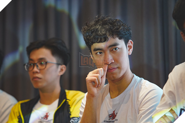 Tinikun: Nếu không thuyết phục được Zeros chơi theo chiến thuật, đó là lỗi của tôi 