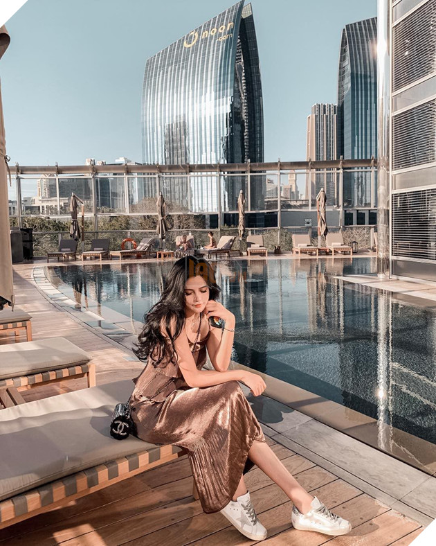 Top 4 hotgirl lộ mặt thật khiến người hâm mộ hoảng sợ đến phát ngất 8