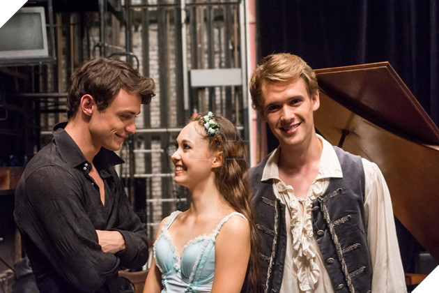 Bước nhảy cuồng nhiệt: Chill cùng âm nhạc và ngắm trai xinh gái đẹp chuẩn châu Âu 6