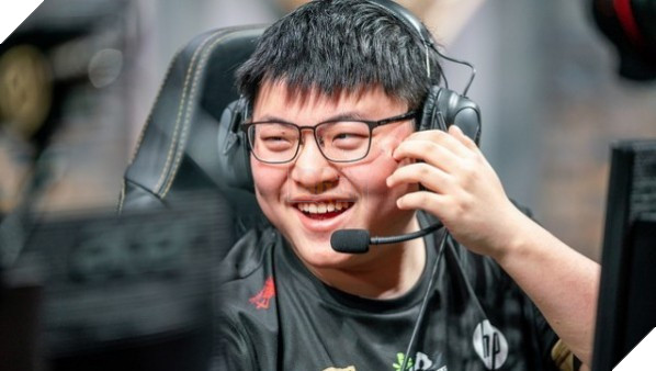 LMHT: Các chuyên gia không thể xác định được ai là Xạ thủ xuất sắc nhất thế giới 7