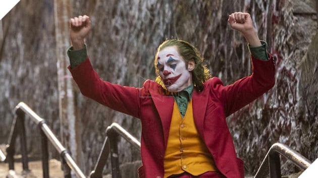 Review Joker - Tiếng cười cay đắng nơi tận cùng xã hội 5