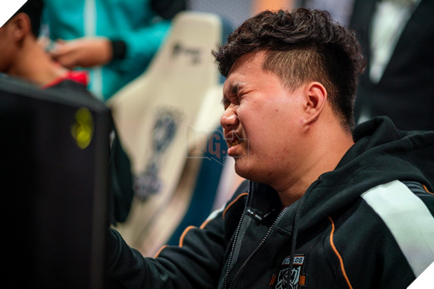 LMHT: Cộng đồng hài hước cho rằng LK không có hi vọng chiến thắng nào trước DWG 2