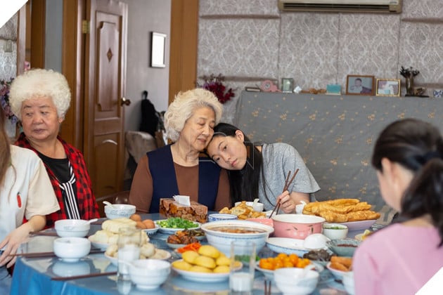 Lời từ biệt: Câu chuyện tình thân đẫm nước mắt từ xứ Kim Chi