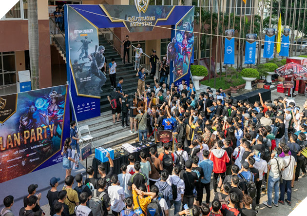 Toàn cảnh Đấu trường Máy tính Mùa 6 2019 - Unleash Your Power 4