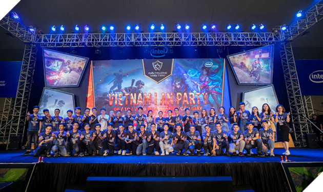 Toàn cảnh Đấu trường Máy tính Mùa 6 2019 - Unleash Your Power 17