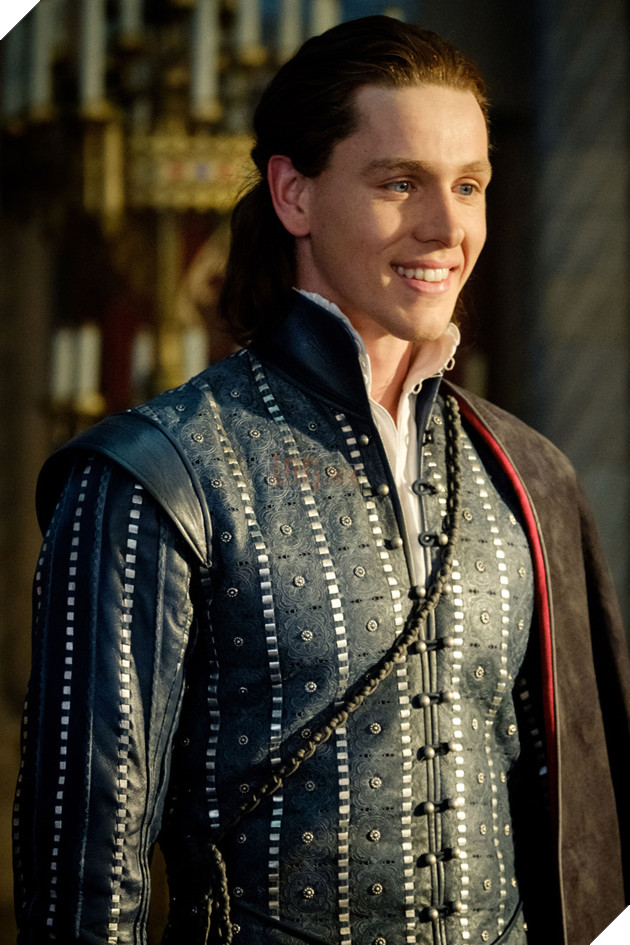 Điểm danh 5 chàng hoàng tử điển trai của Disney 4