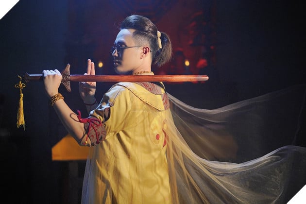 Pháp sư mù: Ai chết giơ tay và thế giới tâm linh kì ảo trên màn ảnh