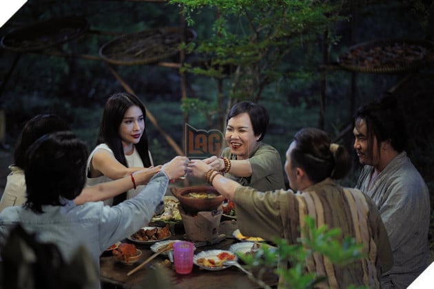 Pháp sư mù: Ai chết giơ tay và thế giới tâm linh kì ảo trên màn ảnh 4