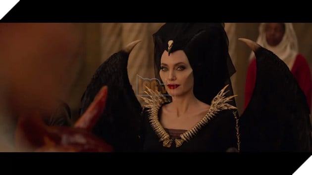 Review Maleficent 2: Bộ phim điện ảnh hoành tráng đạt đến vẻ đẹp siêu thực 5