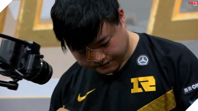 LMHT: Cựu tuyển thủ LGD hé lộ rằng Uzi sẽ không thi đấu chuyên nghiệp nữa 4