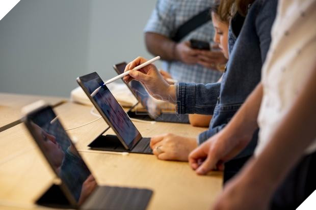 Adobe tiết lộ sẽ đưa phần mềm Illustrator lên iPad của Apple trong năm 2020 2