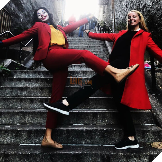 Người dân phàn nàn khi có quá nhiều người đến cầu thang nơi Joker nhảy múa để sống ảo 5