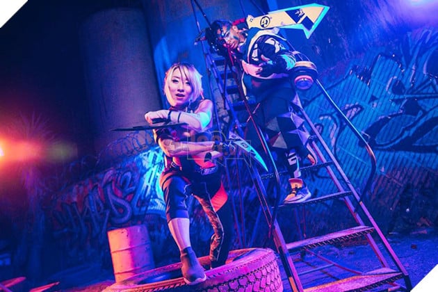 LMHT: Không thể rời mắt với bộ cosplay True Damage cực chuẩn của người hâm mộ 6