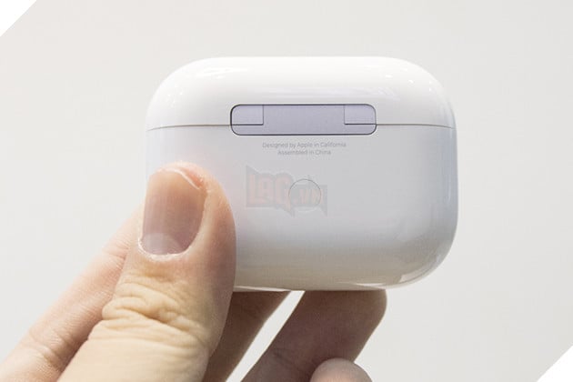 Trên tay nhanh tai nghe AirPods Pro có mặt đầu tiên tại Việt Nam có mức giá hơn 7 triệu đồng 4