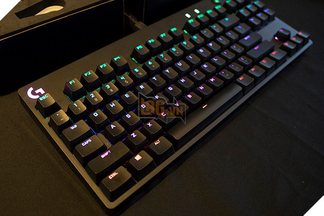 Bàn phím cơ Logitech G PRO X với khả năng thay Switch một cách dễ dàng 2