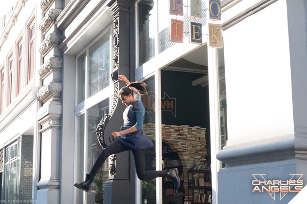 Charlie's Angles và kỉ nguyên mới của các đả nữ 7