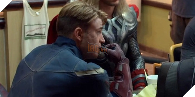 Lý do Captain America không ăn Shawarma cuối đoạn after-credit trong The Avengers 2012