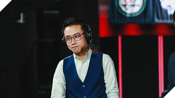 LMHT: Quá mệt mỏi với Tinikun, BLV Hoàng Luân chính thức lên tiếng phản pháo