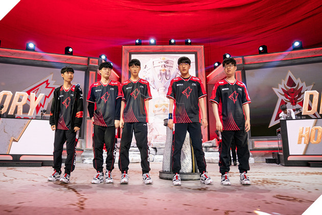 LMHT: Giám đốc của Griffin từ chức, đội tuyển này chuẩn bị thay máu cực mạnh