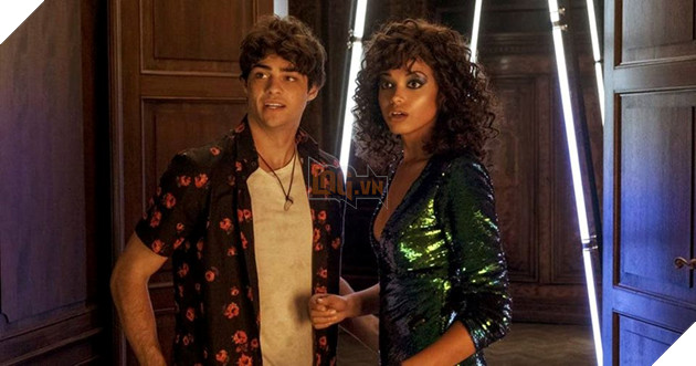  Mọt sách lãng tử Noah Centineo sánh vai với các thiên thần trong Charlie’s Angels là ai? 3