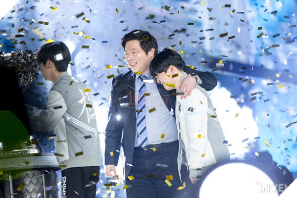 LMHT: SKT T1 đã tìm được người thay thế kkOma? - Ảnh 2.