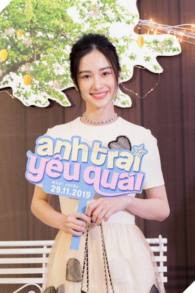 Ngô Thanh Vân, Ngọc Trinh, Sam, Diệu Nhi cùng dàn sao Việt tề tựu đông đủ trong họp báo ra mắt phim Anh trai yêu quái  7