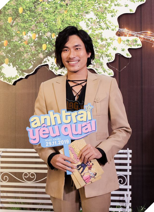 Ngô Thanh Vân, Ngọc Trinh, Sam, Diệu Nhi cùng dàn sao Việt tề tựu đông đủ trong họp báo ra mắt phim Anh trai yêu quái  2