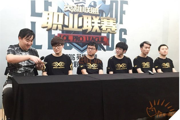 LMHT: HLV của LNG Esports chấm dứt hợp đồng, SofM cũng mấp mé rời đội tuyển 4