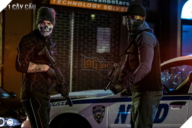 21 cây cầu: Món ăn tinh thần lạ miệng của phòng vé tháng 11