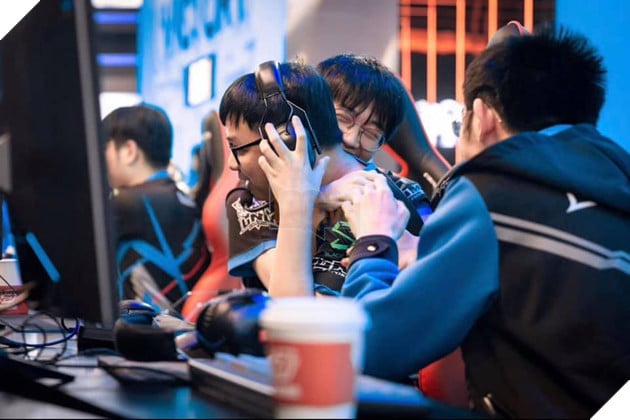 LMHT: SofM chính thức chia tay LNG Esports, chuẩn bị tham gia đội tuyển mới 2