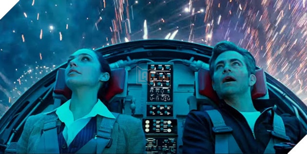 Wonder Woman 1984 - Những chi tiết đáng chú ý trong trailer đầu tiên của Chị Đại 15