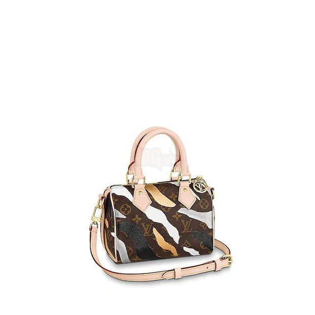 Một chiếc áo khoác biker LMHT của Louis Vuitton có giá 127 triệu VNĐ 8