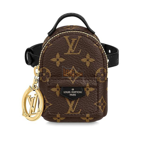 Một chiếc áo khoác biker LMHT của Louis Vuitton có giá 127 triệu VNĐ 7