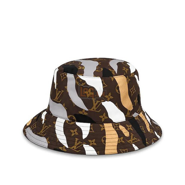 Một chiếc áo khoác biker LMHT của Louis Vuitton có giá 127 triệu VNĐ 2